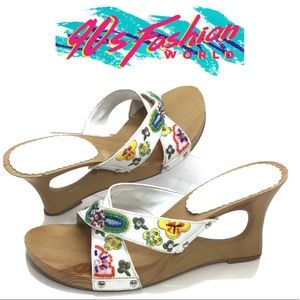 Paris Blues White Sandals with Colorful Embroidery